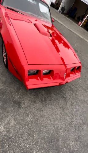 Pontiac-Trans-am-1979-Red-11