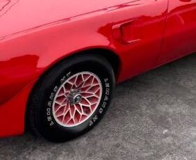 Pontiac-Trans-am-1979-Red-17