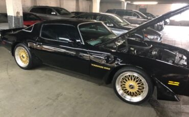 Pontiac-Trans-am-1979-Starlight-Black-Black