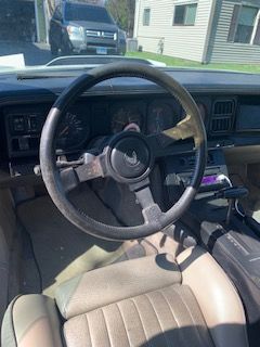 Pontiac-Trans-am-1983-12