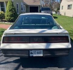 Pontiac-Trans-am-1983-6