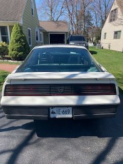 Pontiac-Trans-am-1983-6