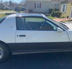 Pontiac-Trans-am-1983-8