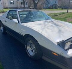 Pontiac-Trans-am-1983-9