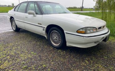 Pontiac-bonneville-1993-white-1