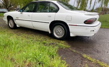 Pontiac-bonneville-1993-white-3