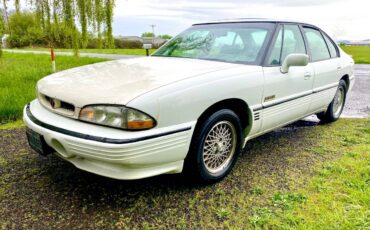 Pontiac-bonneville-1993-white