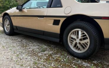 Pontiac-fiero-1986-custom-5