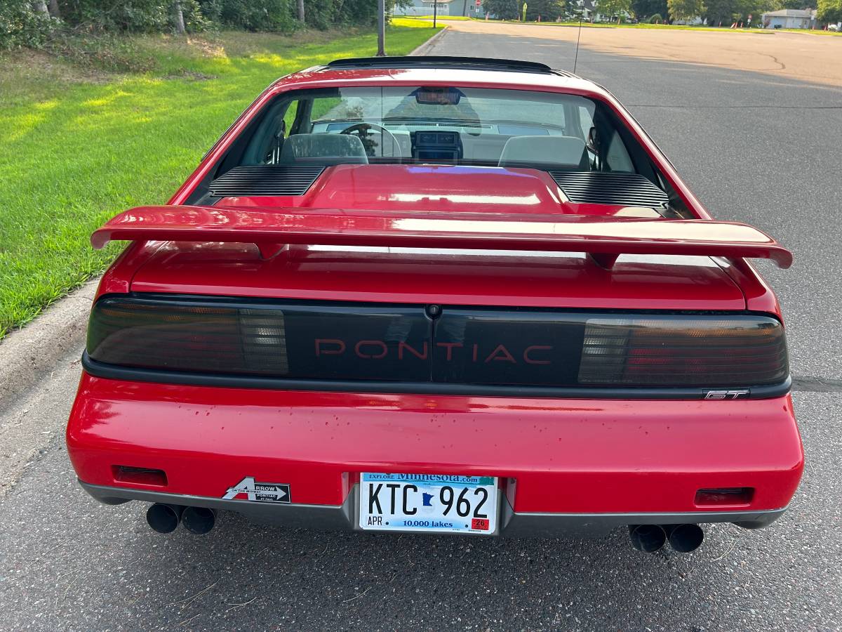 Pontiac-fiero-gt-1986-red-15