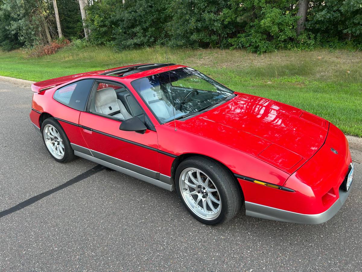 Pontiac-fiero-gt-1986-red-19