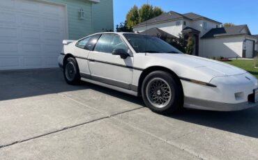 Pontiac-fiero-gt-1987-white-2