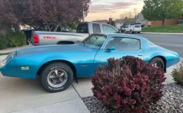 Pontiac-firebird-1979-blue