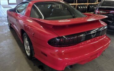 Pontiac-firebird-formula-1993-red-1