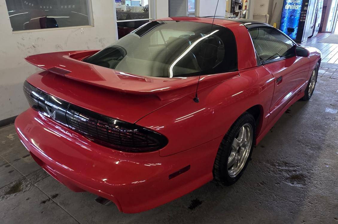 Pontiac-firebird-formula-1993-red-2