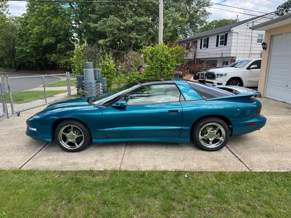 Pontiac-firebird-formula-1994-green