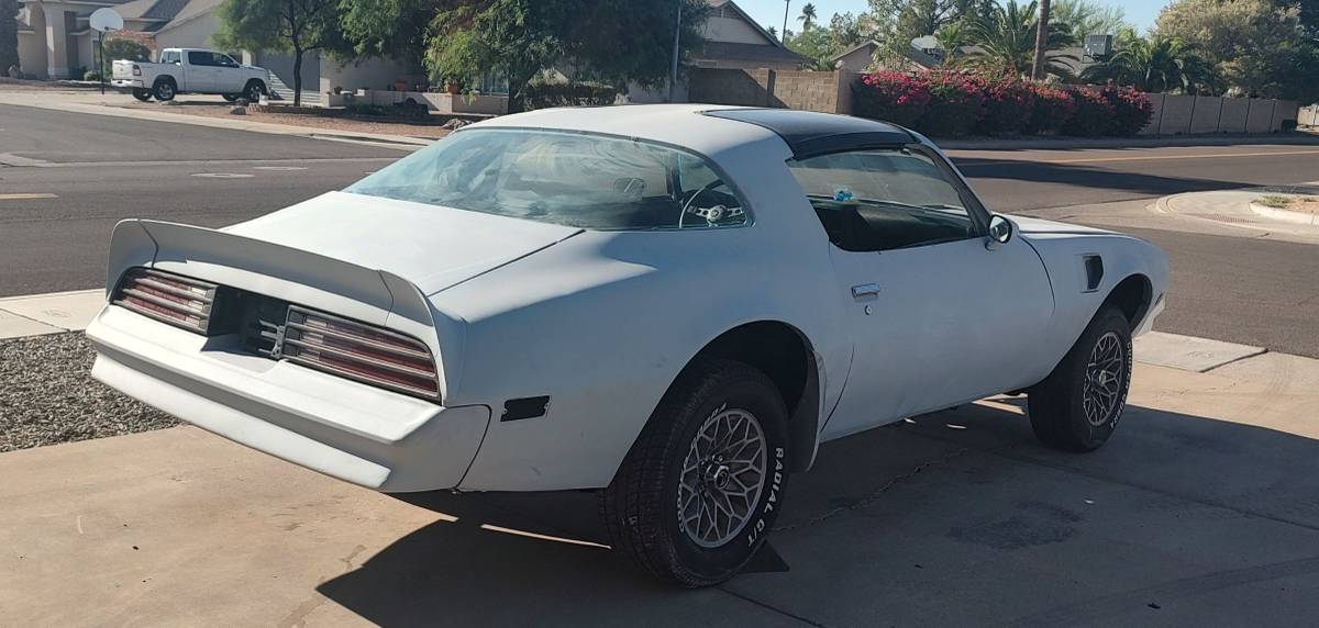 Pontiac-firebird-trans-am-1977-grey-2
