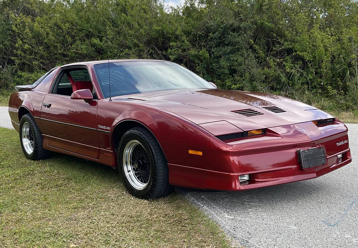 Pontiac-firebird-trans-am-1986-red-1