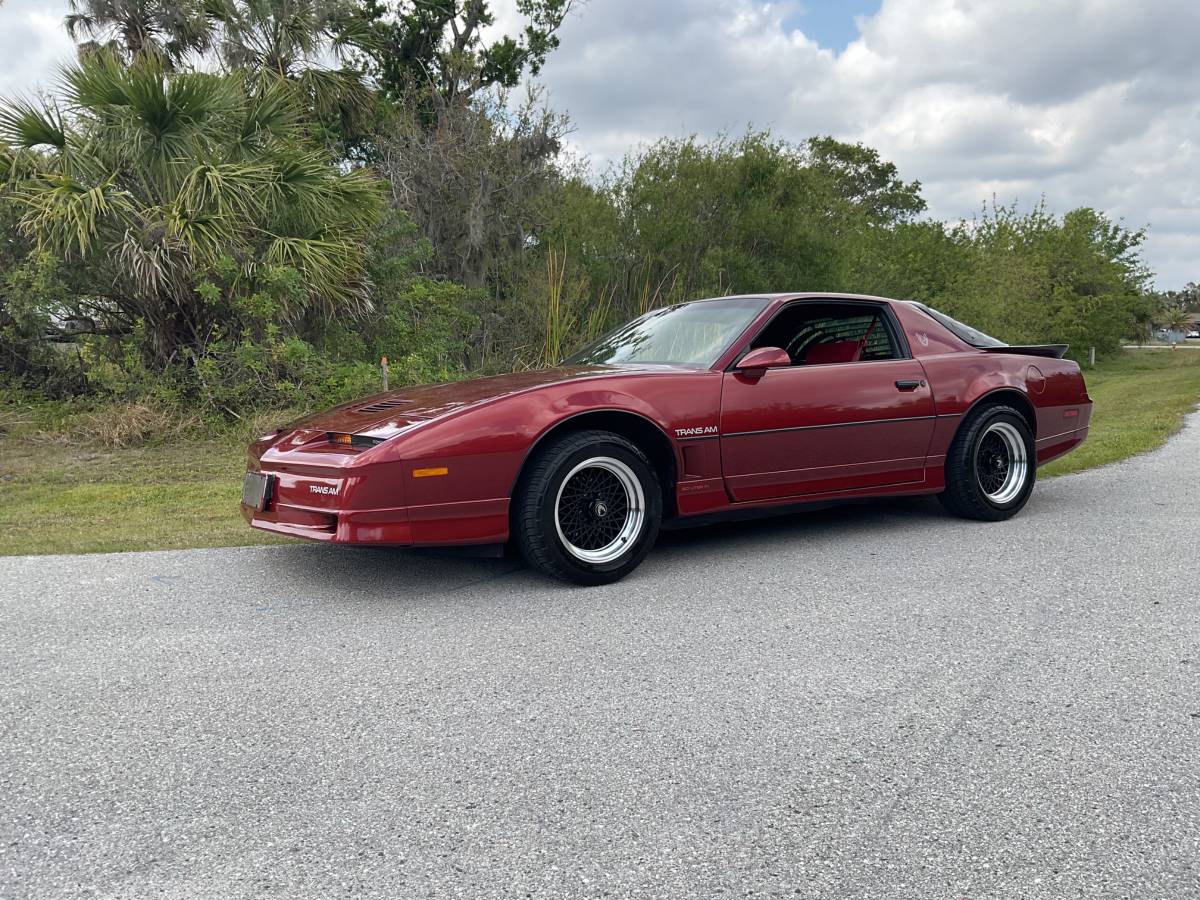 Pontiac-firebird-trans-am-1986-red