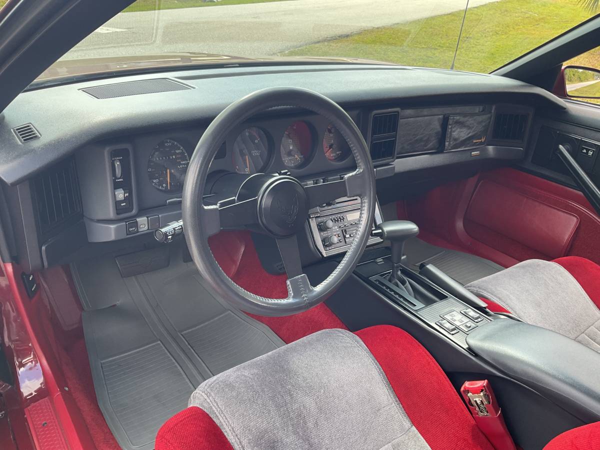 Pontiac-firebird-trans-am-1986-red-5