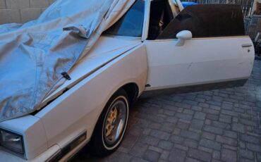 Pontiac-grand-prix-1986-white-13