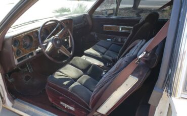 Pontiac-grand-prix-1986-white-19