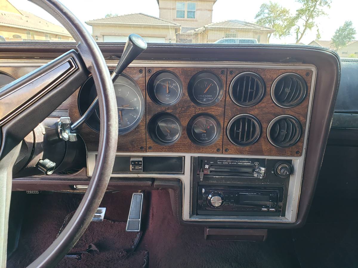 Pontiac-grand-prix-1986-white-21