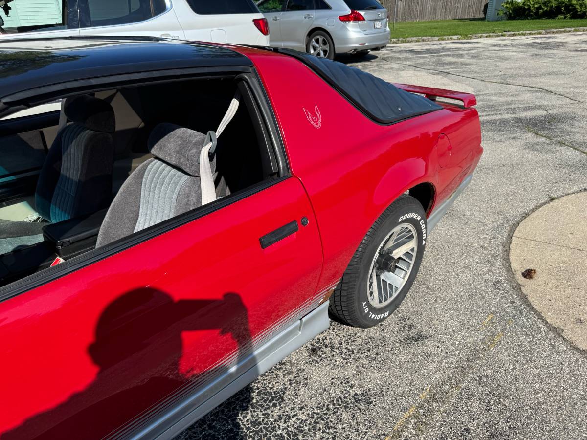 Pontiac-trans-am-1984-red-6