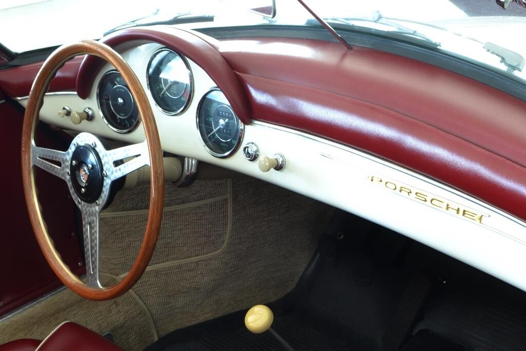 Porsche-356-1958-Convertible-30