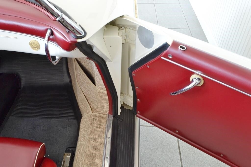 Porsche-356-1958-Convertible-31