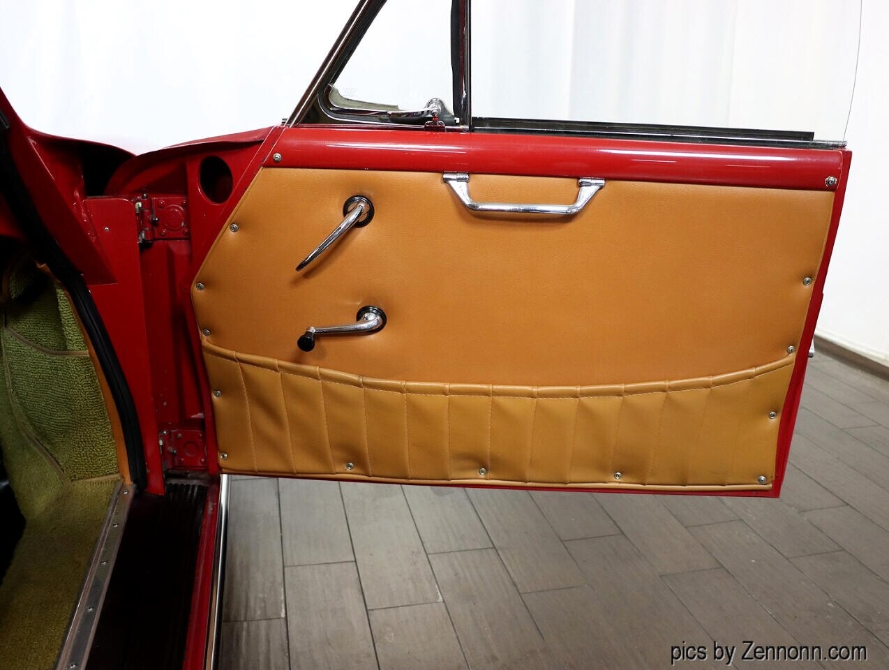 Porsche-356-1961-Coupe-32
