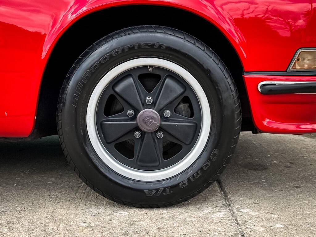 Porsche-911-1969-Convertible-14