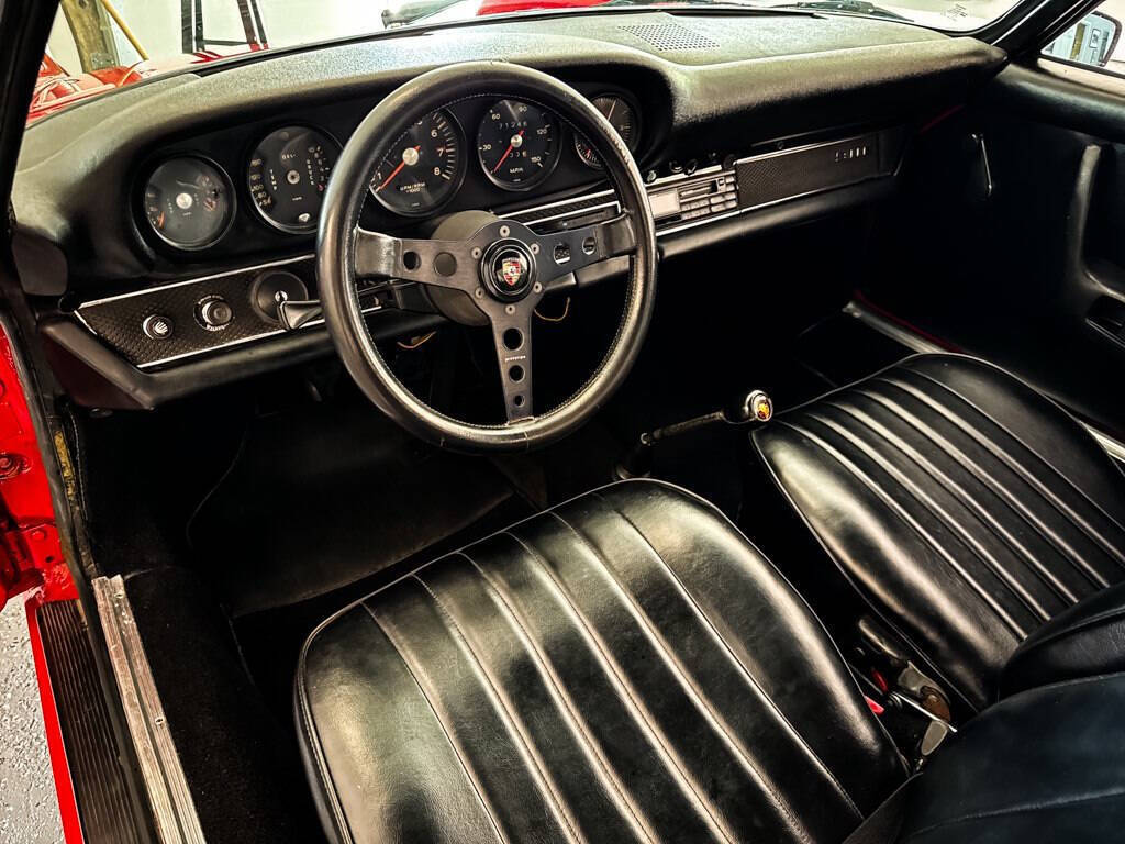 Porsche-911-1969-Convertible-19