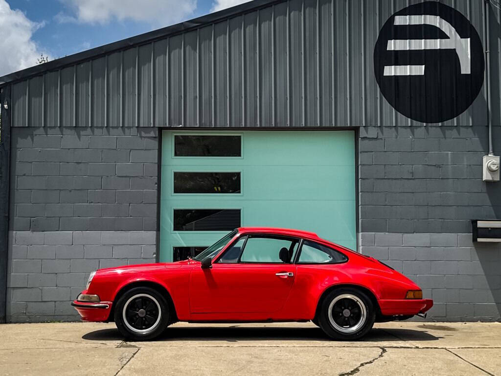 Porsche-911-1969-Convertible-2
