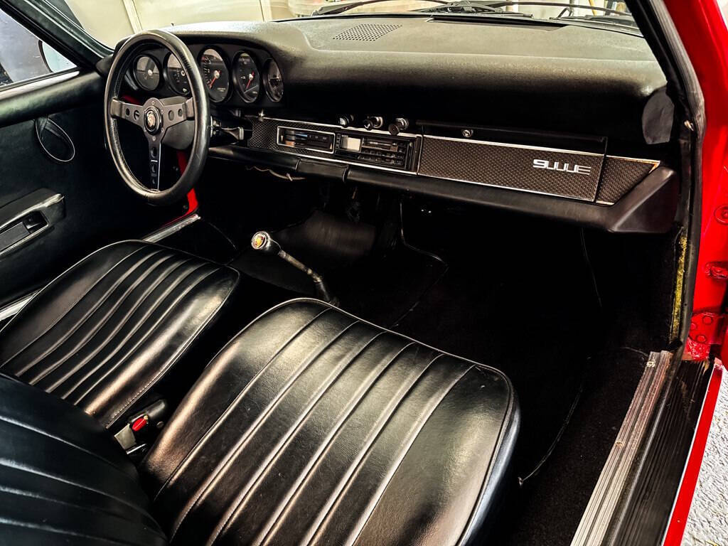 Porsche-911-1969-Convertible-25