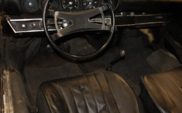 Porsche-911-1970-Coupe-16