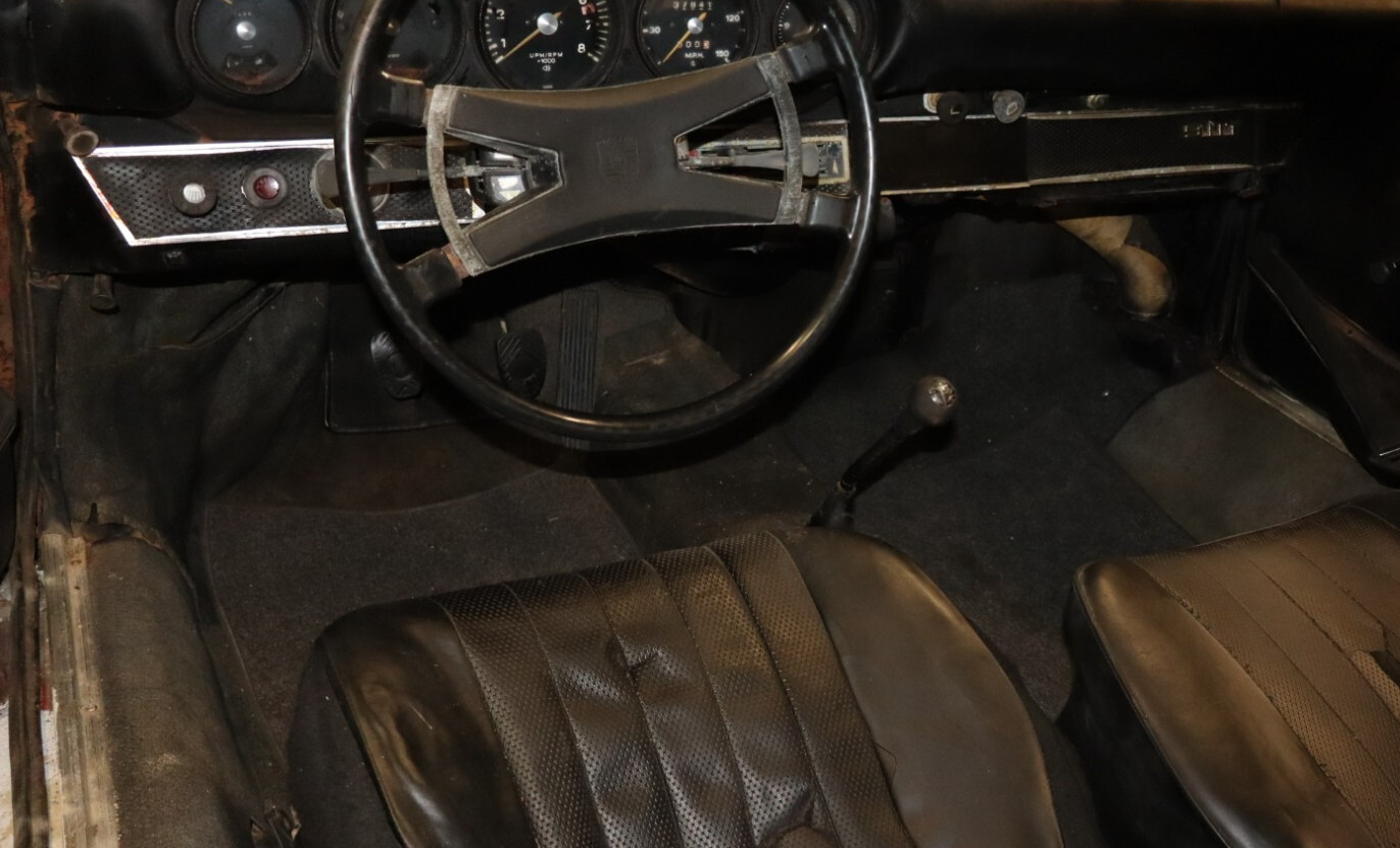 Porsche-911-1970-Coupe-16