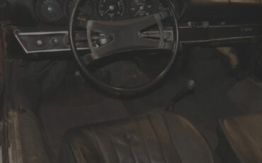 Porsche-911-1970-Coupe-19