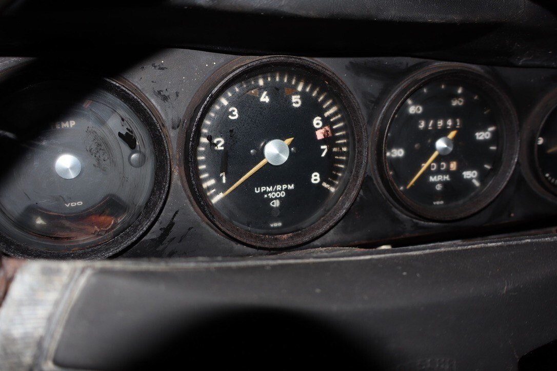Porsche-911-1970-Coupe-21