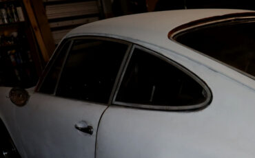Porsche-911-1970-Coupe-9