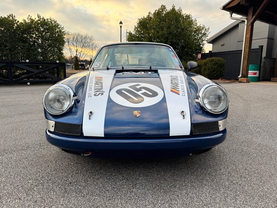 Porsche-911-1971-11
