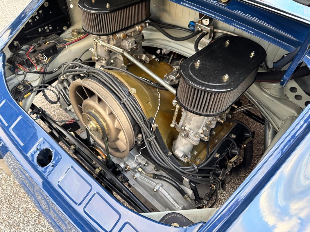 Porsche-911-1971-14