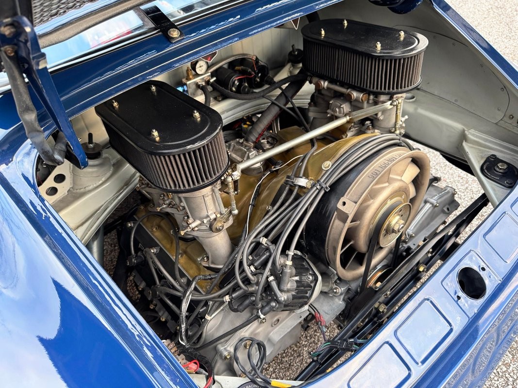 Porsche-911-1971-15