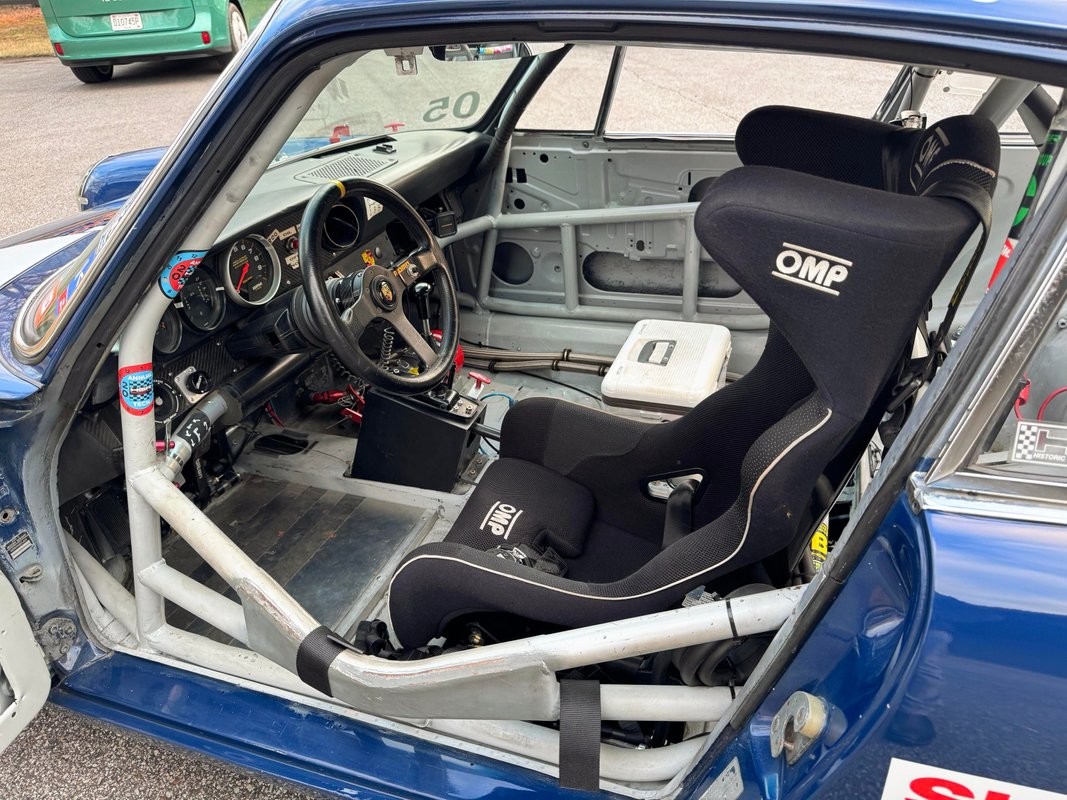 Porsche-911-1971-16