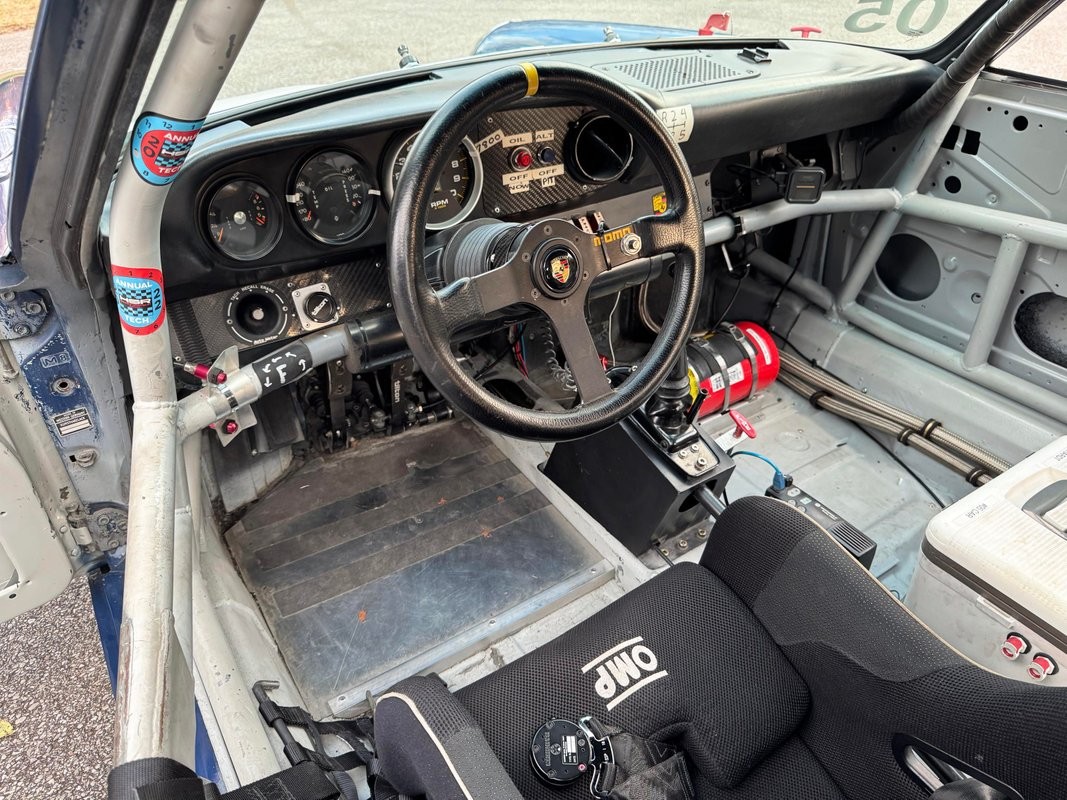 Porsche-911-1971-19