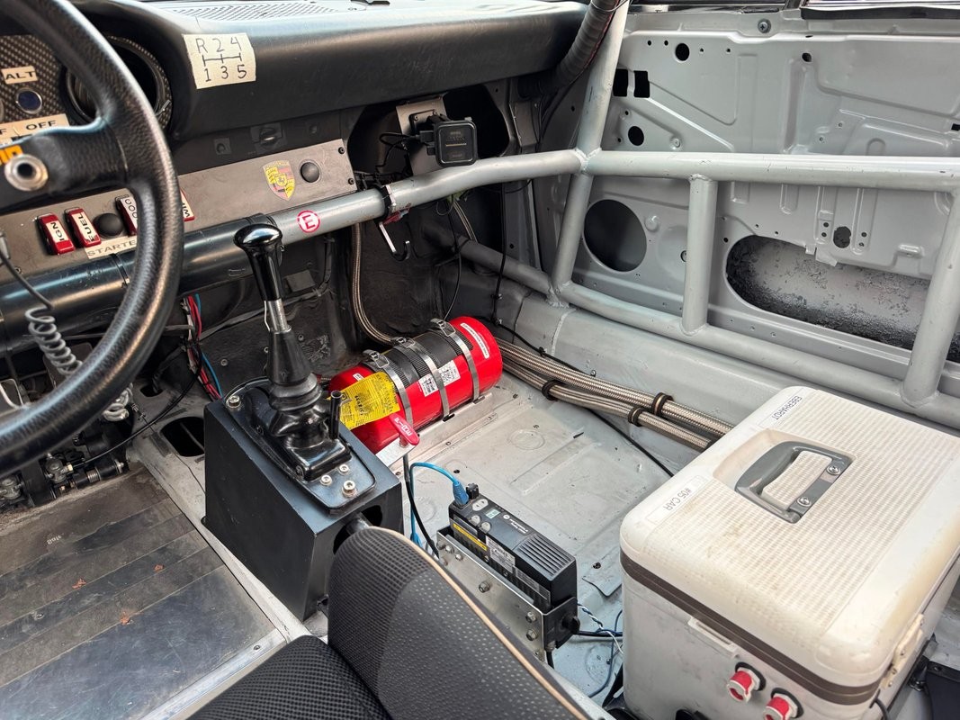 Porsche-911-1971-22