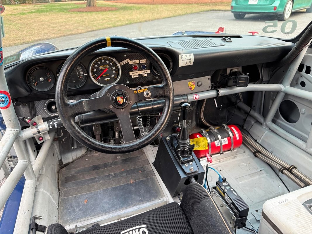 Porsche-911-1971-26