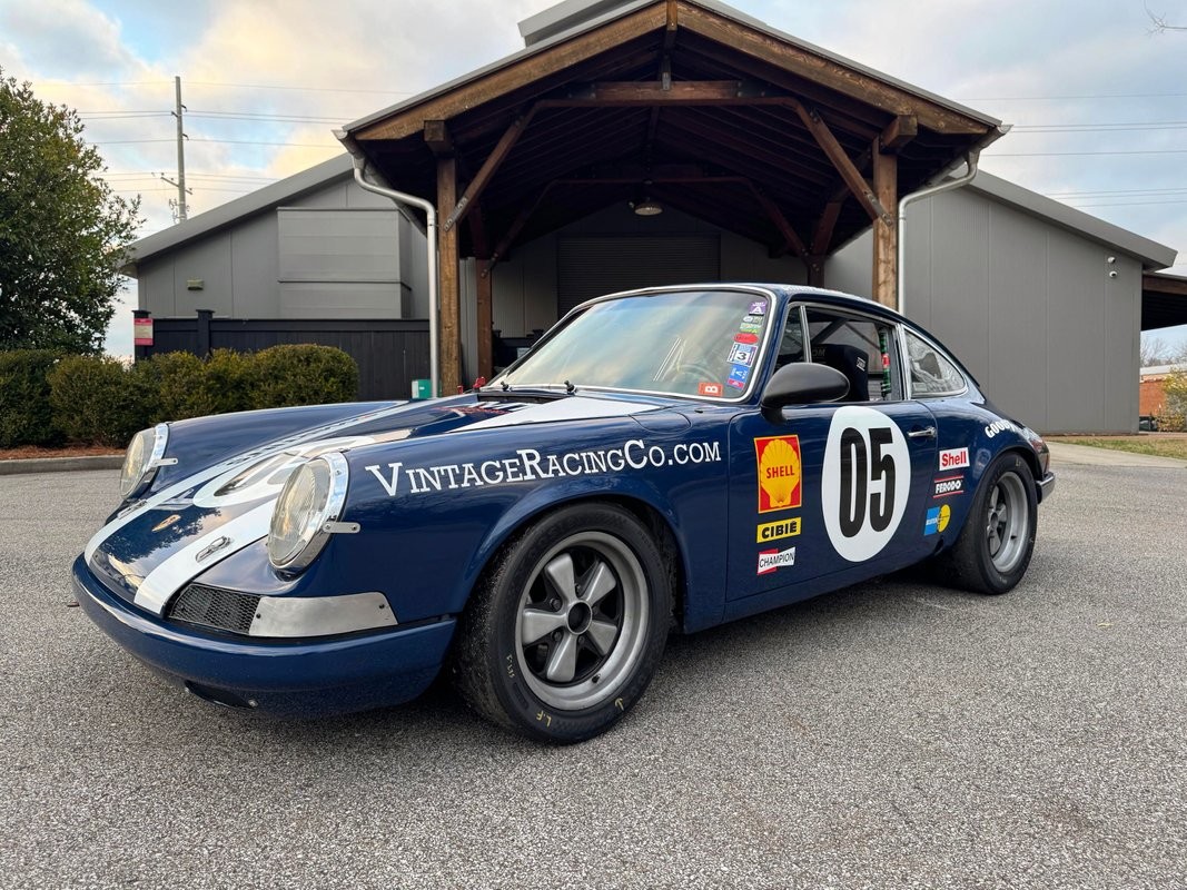Porsche-911-1971-3