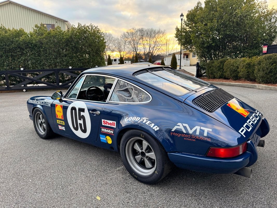 Porsche-911-1971-5