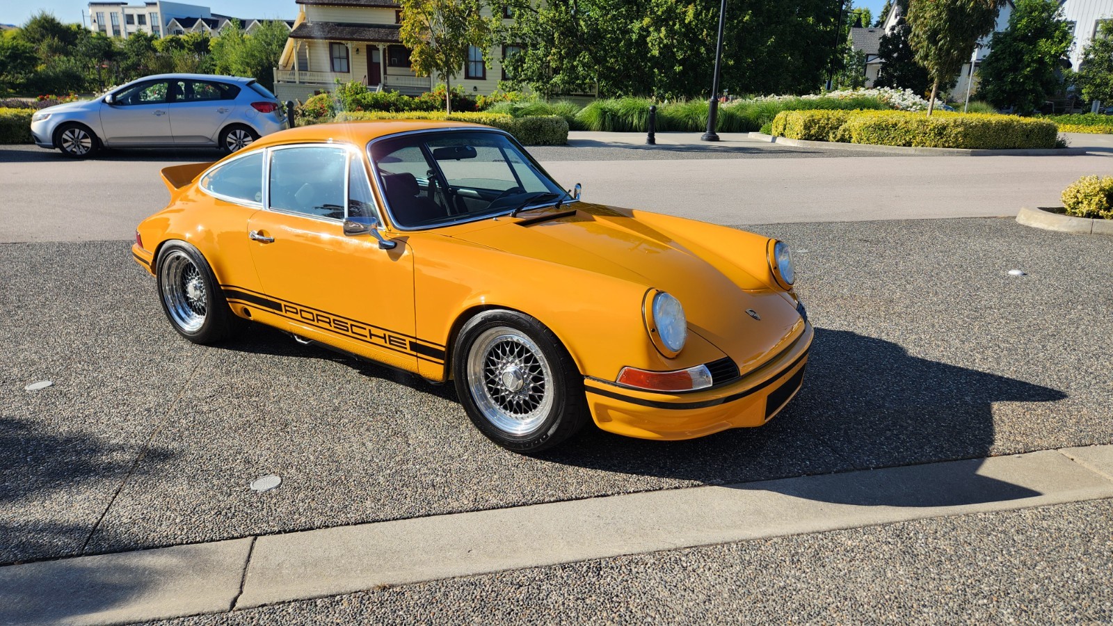 Porsche-911-1973-Coupe-19