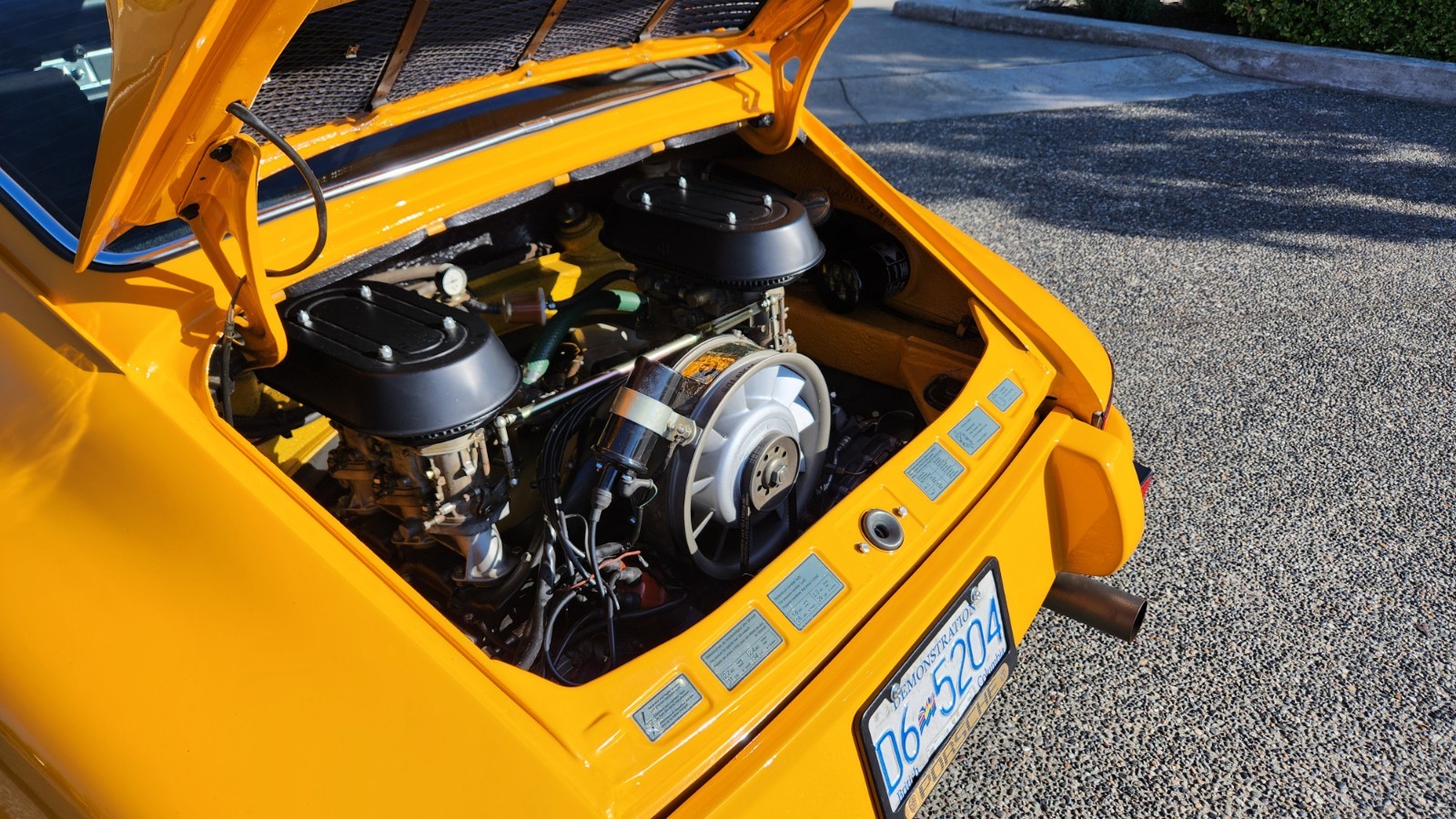 Porsche-911-1973-Coupe-4